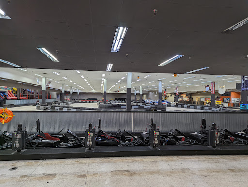Go-Kart Track «Extreme Grand Prix Indoor Family Fun Center», reviews and photos, 6731 Blue Ridge Blvd, Raytown, MO 64133, USA