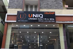 Uniq Unisex Salon image