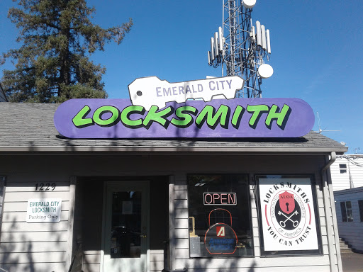 Locksmith «Emerald City Locksmith», reviews and photos, 1229 W 7th Ave, Eugene, OR 97402, USA