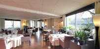 Atmosphère du Restaurant gastronomique Auberge De La Roussille à Niort - n°5