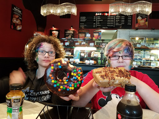 Donut Shop «Legendary Doughnuts», reviews and photos, 2602 6th Ave, Tacoma, WA 98406, USA