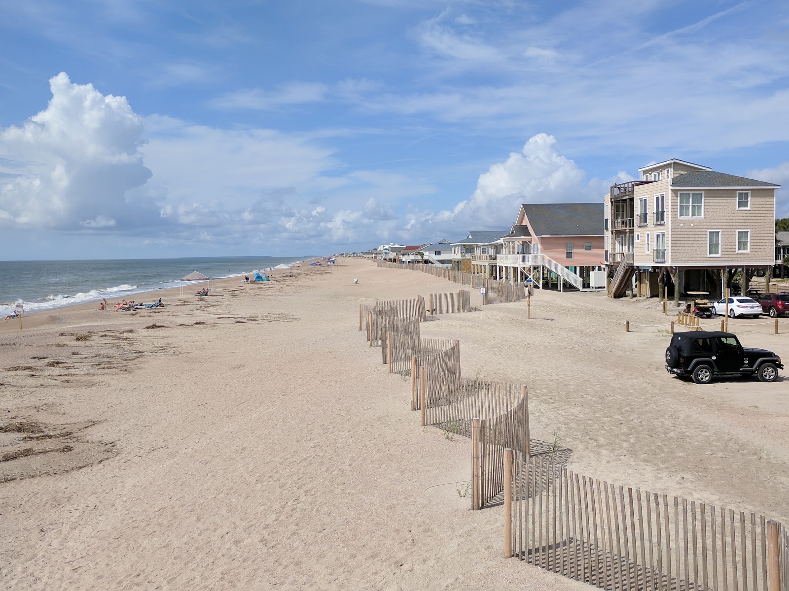 Foto van Burley L. Lyons beach met hoog niveau van netheid