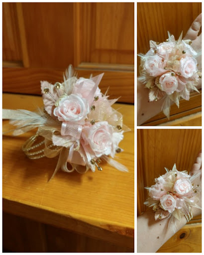 Florist «Chris-Dian Florist», reviews and photos, 279 Broadway, Newburgh, NY 12550, USA