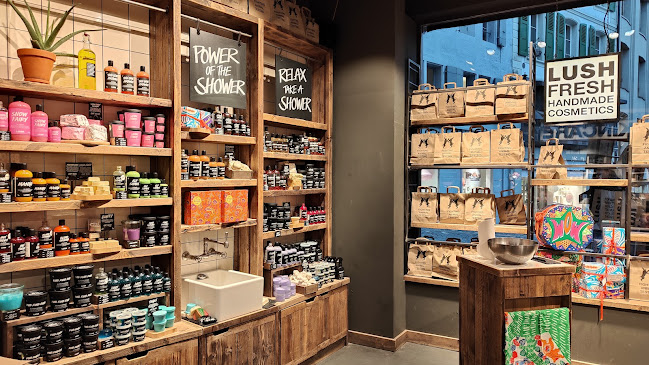 LUSH Fresh Handmade Cosmetics - Lausanne