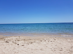 Foto von Fichi Strand mit sehr sauber Sauberkeitsgrad