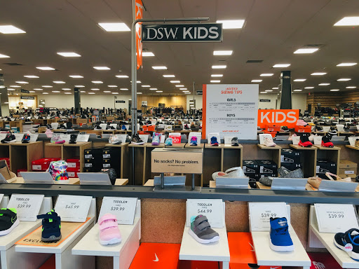 Shoe Store «DSW Designer Shoe Warehouse», reviews and photos, 2103 NJ-35, Holmdel, NJ 07733, USA