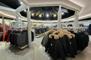 La Rotonda Factory Store Spaccio Abbigliamento image