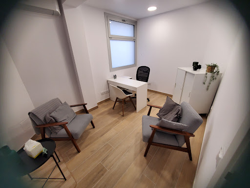 Cornellà Psicólogía - Terapia para adultos y parejas en Cornellà de Llobregat, Barcelona