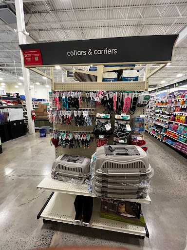 Pet Supply Store «PetSmart», reviews and photos, 67 Consumer Square, Plattsburgh, NY 12901, USA