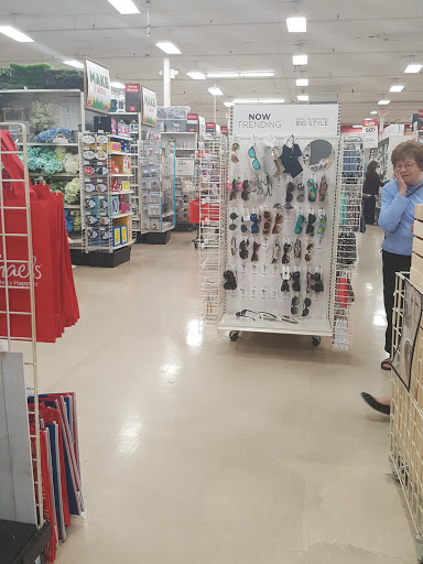 Craft Store «Michaels», reviews and photos, 2041 Dr Martin Luther King Jr Pkwy, Chico, CA 95928, USA