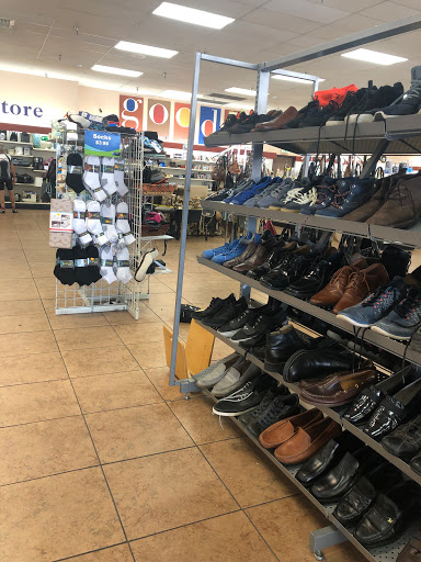 Thrift Store «Goodwill - Santa Monica», reviews and photos