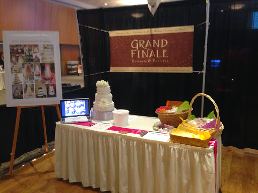 Grand Finale Desserts and Pastries, 225 Franklin Ave, Grand Haven, MI 49417, USA, 