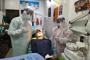 Khushi Dental Care, dentist in vasundhara ghaziabad image