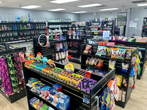 Tobacco Shop «Smoke Hut Smoke Shop», reviews and photos, 11902 Blue Ridge Boulevard g, Grandview, MO 64030, USA