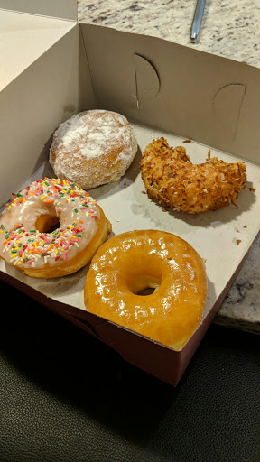 Donut Shop «Arizona Donut Co.», reviews and photos, 1030 W Broadway Rd, Tempe, AZ 85282, USA