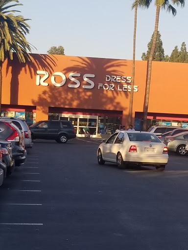 Clothing Store «Ross Dress for Less», reviews and photos, 2851 El Camino Real, Tustin, CA 92782, USA