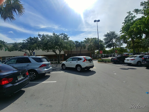 Shopping Mall «Market on University», reviews and photos, 1041 S University Dr, Plantation, FL 33324, USA