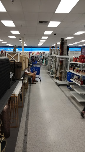 Clothing Store «Ross Dress for Less», reviews and photos, 1115 Vidina Pl, Oviedo, FL 32765, USA