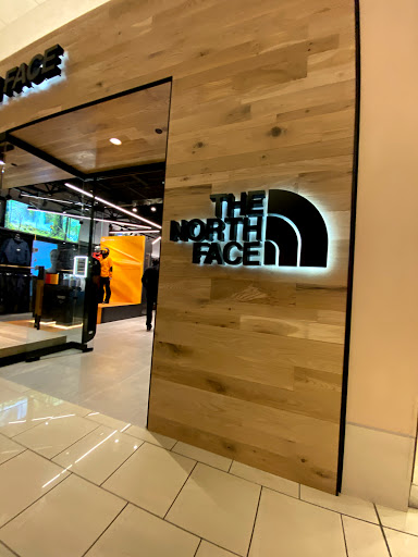 Shopping Mall «Cherry Hill Mall», reviews and photos, 2000 NJ-38, Cherry Hill, NJ 08002, USA