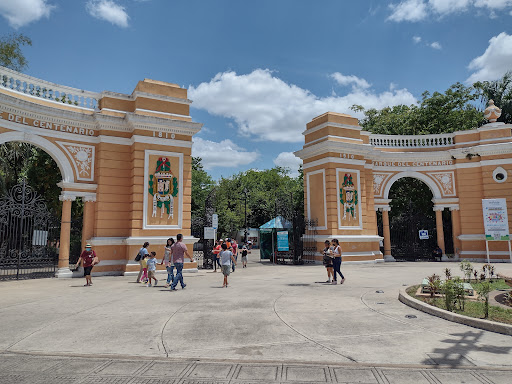 Parque del Centenario. Entrada Principal