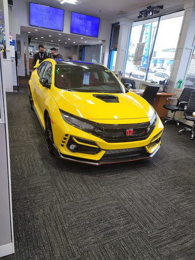 Honda Dealer «Honda of Tenafly», reviews and photos, 28 County Rd, Tenafly, NJ 07670, USA