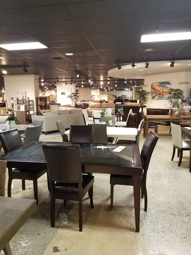 Outlet Store «Rooms To Go Outlet Furniture Store - Norcross», reviews and photos, 6288 Dawson Blvd, Norcross, GA 30093, USA