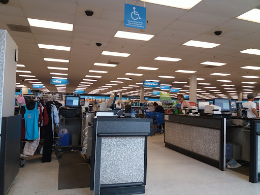 Clothing Store «Ross Dress for Less», reviews and photos, 13855 Outlet Dr, Silver Spring, MD 20904, USA