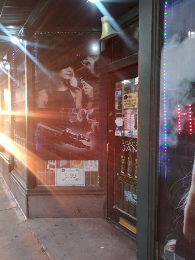 Relax Smoke Shop, 6 W 39th St, Kansas City, MO 64111, USA, 