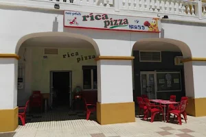 Pizzería Rica Pizza image