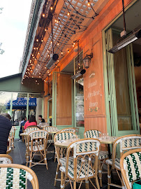 Atmosphère du Restaurant Brasserie Pastis à Paris - n°11
