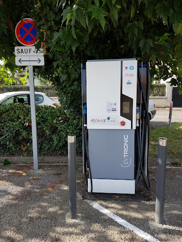 Borne de recharge de véhicules électriques SDEE Lot et Garonne Station de recharge Aiguillon