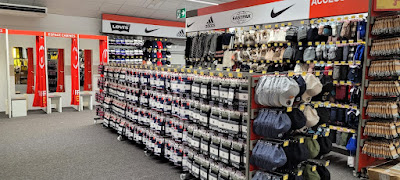 INTERSPORT OUTLET Niort à Niort