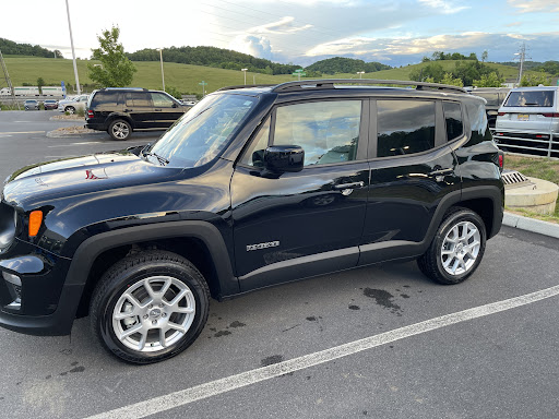 Car Dealer «Friendship Chrysler Jeep Dodge RAM», reviews and photos, 2638 W State St, Bristol, TN 37620, USA