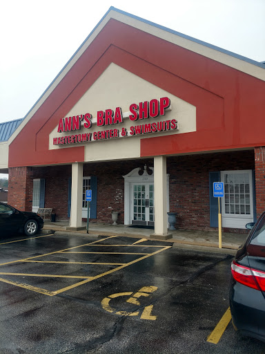 Lingerie Store «Ann’s Bra Shop», reviews and photos, 13483 Olive Blvd, Chesterfield, MO 63017, USA