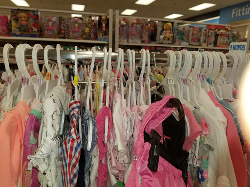 Clothing Store «Ross Dress for Less», reviews and photos, 30 Malphrus Rd, Bluffton, SC 29910, USA