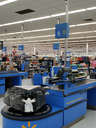 Department Store «Walmart Supercenter», reviews and photos, 1015 New Moody Ln, La Grange, KY 40031, USA
