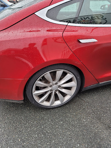 Tire Shop «Settle Tire Co. Tire Pros», reviews and photos, 824 Preston Ave, Charlottesville, VA 22903, USA