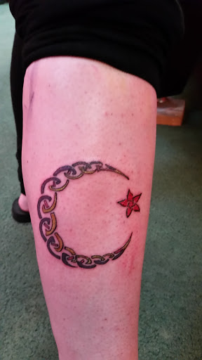 Tattoo Shop «Reigning Ink Tattoo», reviews and photos, 307 S Anderson St, Tullahoma, TN 37388, USA