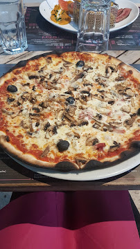 Pizza du Pizzeria La Verrière à Brive-la-Gaillarde - n°11