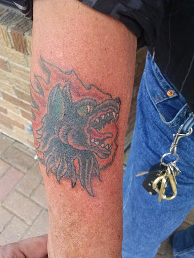 Tattoo Shop «LONE WOLF TATTOO», reviews and photos, 211 Bedford Ave, Bellmore, NY 11710, USA