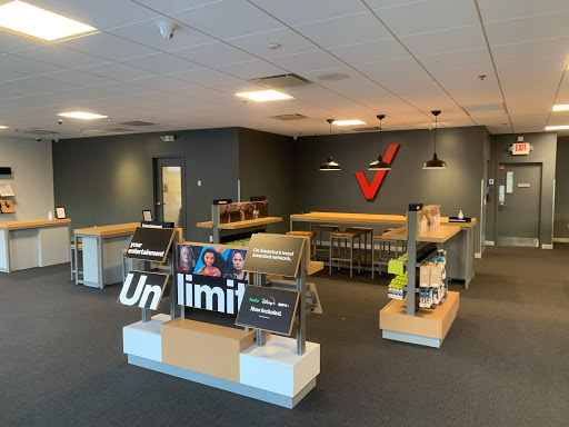 Cell Phone Store «Verizon», reviews and photos, 2531 S Lapeer Rd, Orion Charter Township, MI 48360, USA