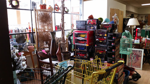 Consignment Shop «One Stop Thrift and Consignment», reviews and photos, 352 Hartford Turnpike, Vernon, CT 06066, USA