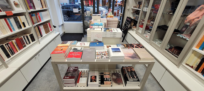 Opinii despre Arménie Culture & Saveurs în Genf - Buchhandlung