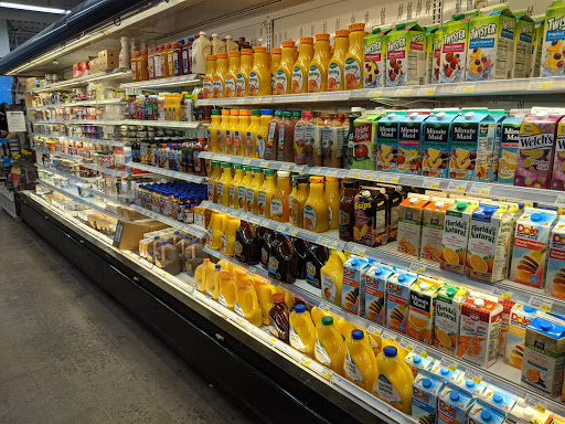 Grocery Store «P & R Discount Grocery», reviews and photos, 600 Scranton Carbondale Hwy, Eynon, PA 18403, USA