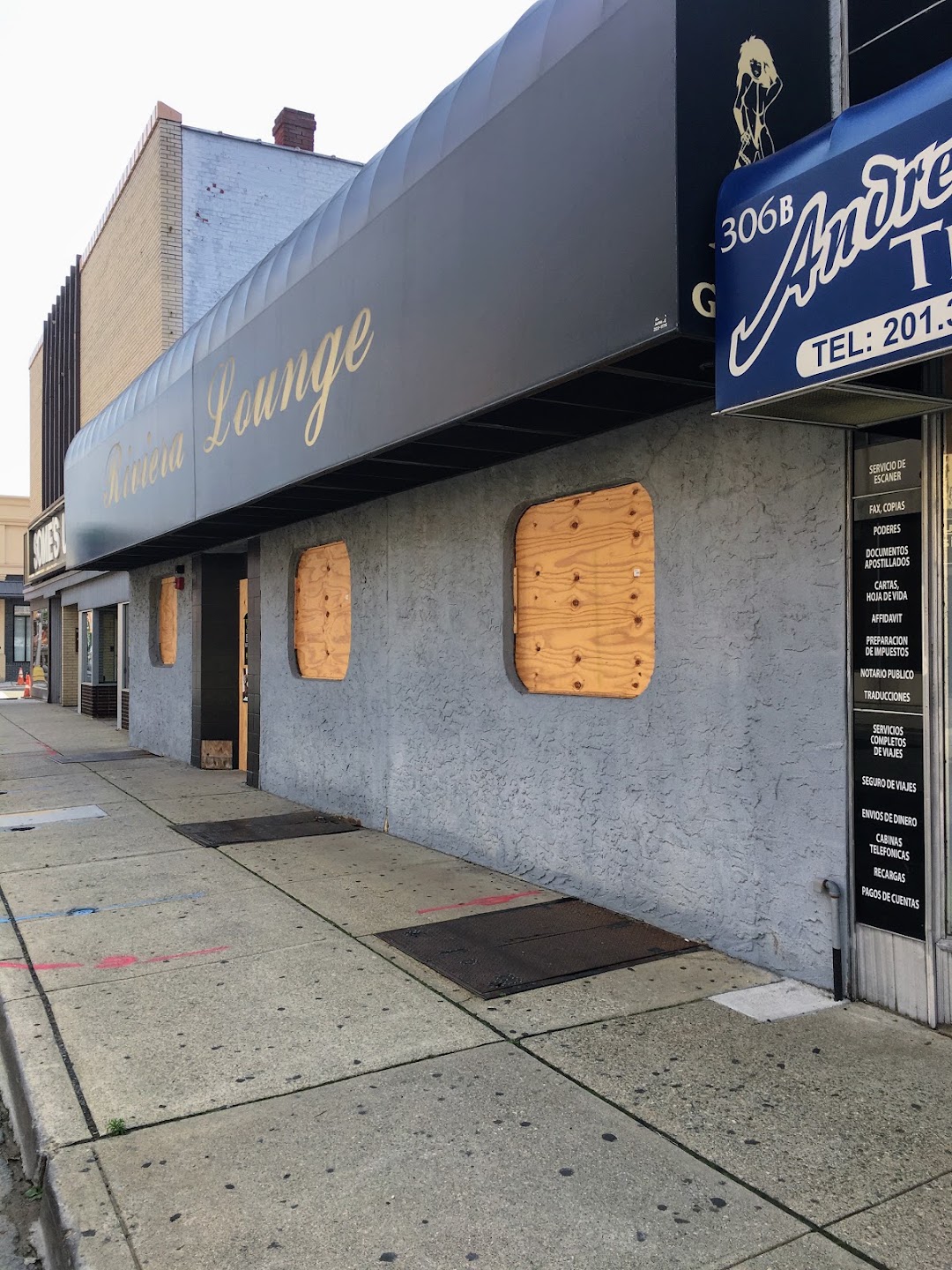 Riviera Lounge