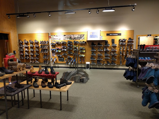 Camping Store «REI», reviews and photos, 9637 E County Line Rd, Englewood, CO 80112, USA