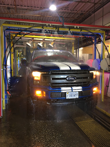 Car Wash «Wash N Roll Car Wash & Auto Repair», reviews and photos, 120 W Suffolk Ave, Central Islip, NY 11722, USA