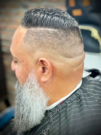 Barber Shop «The Man Barbershop & more», reviews and photos, 2822 S Alafaya Trail #190, Orlando, FL 32828, USA