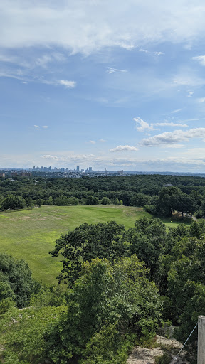 Golf Course «Mt Hood Municipal Golf Course», reviews and photos, 100 Slayton Rd, Melrose, MA 02176, USA