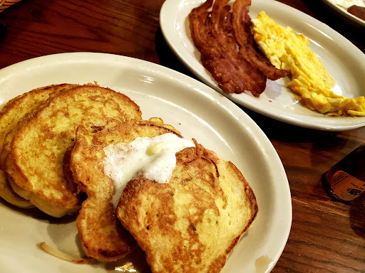 American Restaurant «Cracker Barrel Old Country Store», reviews and photos, 5580 Windward Pkwy, Alpharetta, GA 30004, USA